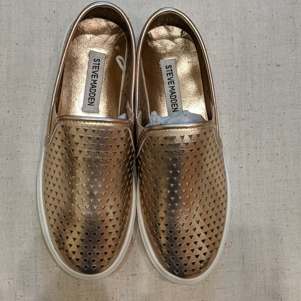 Steve Madden girls fashion sneakers rose gold